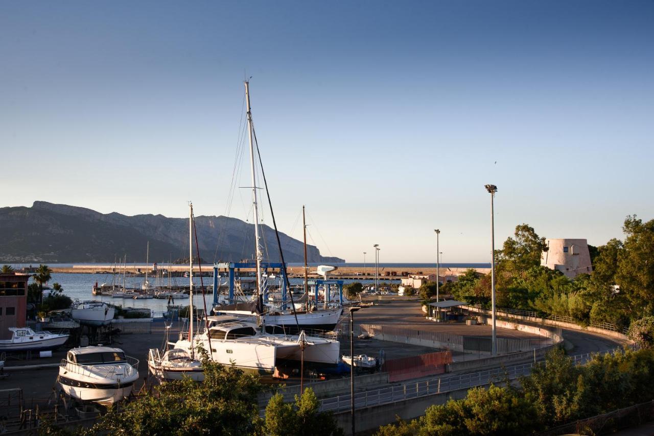 Loft Lungomare Vista Mare E Monti Apartment Àrbatax Exterior foto